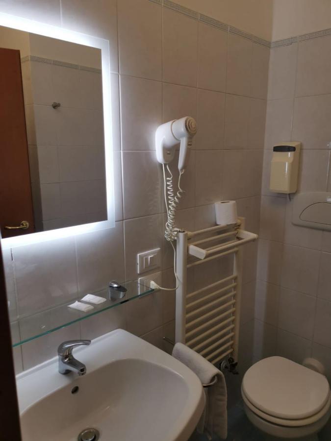 Sportland Hotell Colle Val D'Elsa Exteriör bild